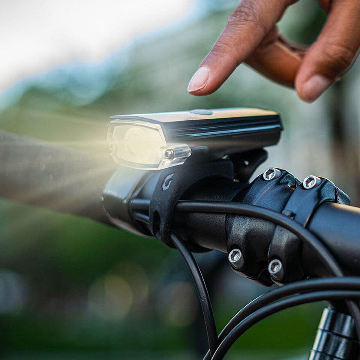 Blackburn Dayblazer 550 Front Grid Light Set
