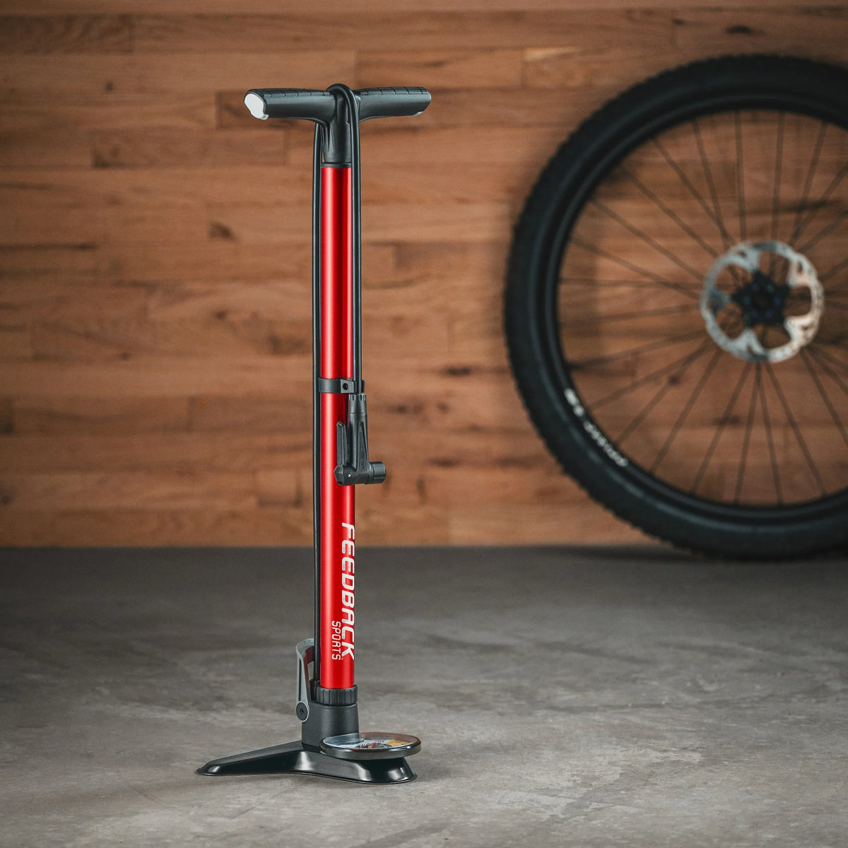Feedback Pneuma Compact Charger Floor Pump