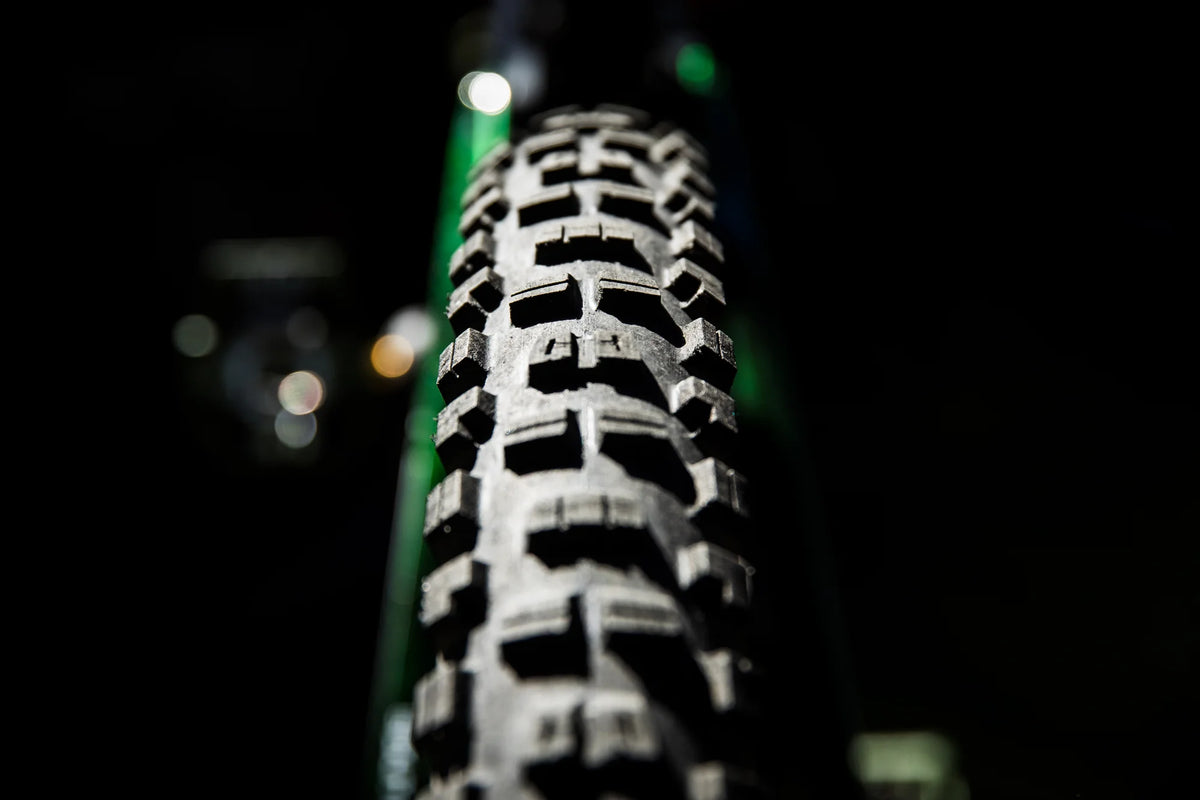 Maxxis Minion DHR II 27.5" Folding MTB Tire - EXO