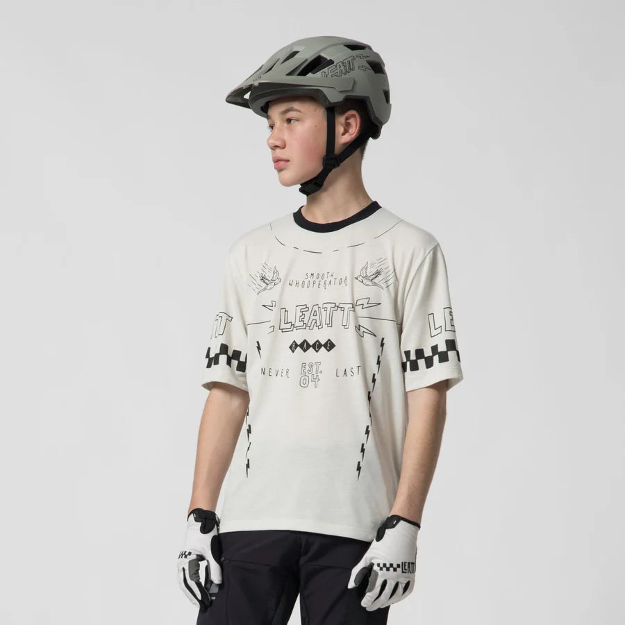 Leatt Gravity 3.0 Short Sleeve MTB Jersey - Youth - Sketchy White
