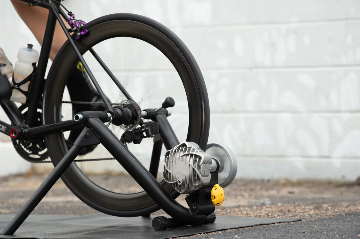 Saris Fluid2 Smart Equipped Trainer