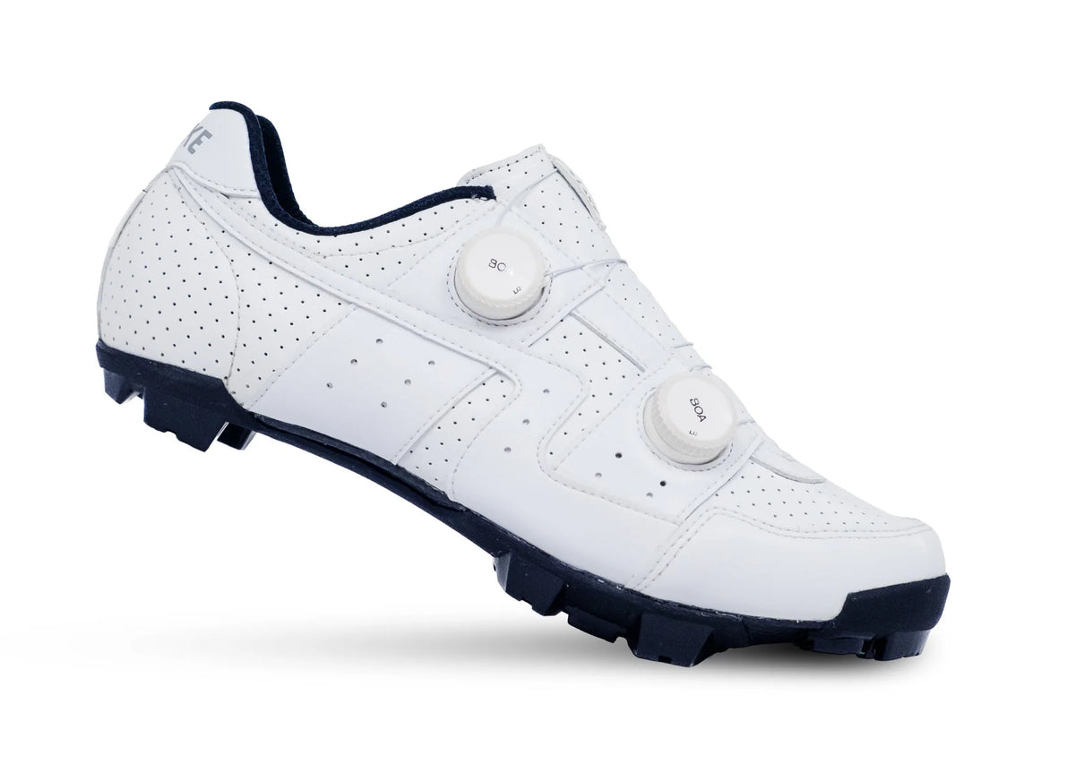 Lake MX30G Gravel Shoe - White Clarino
