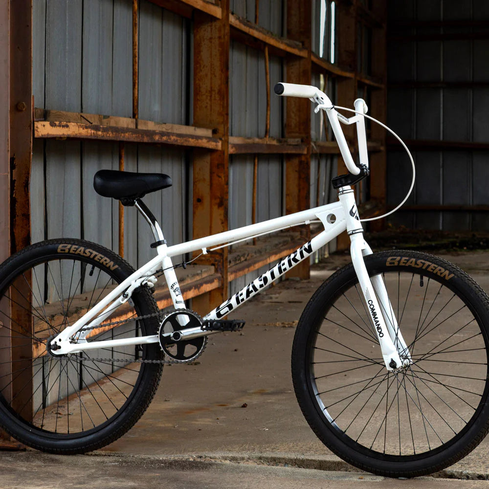 Eastern Commando LTD 24" Cruiser - White